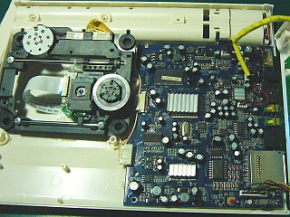 図3:内部の主基板等 <click>→図4:端子類